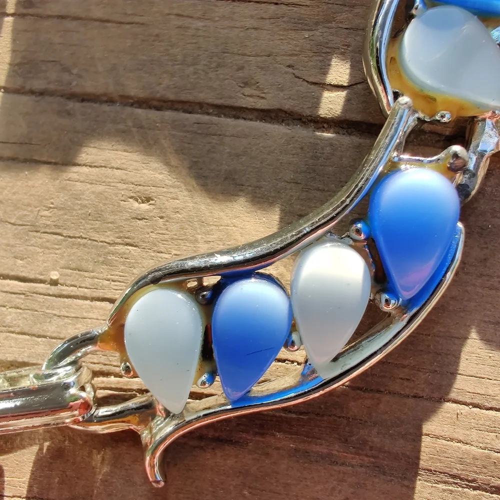 Vintage moonglow thermoset bracelet - Picture 3 of 4